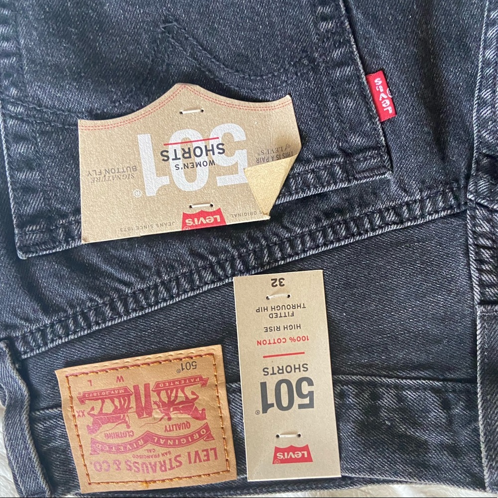 Levi high waisted